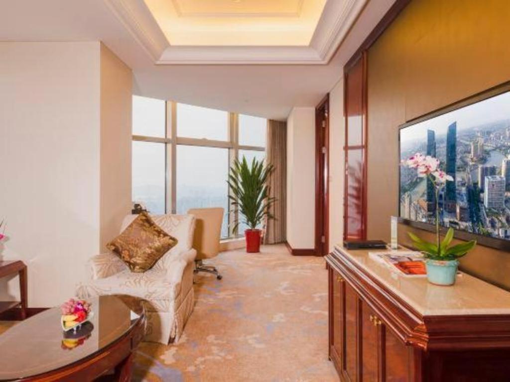 Dongwu New Century Grand Hotel Huzhou Exterior foto