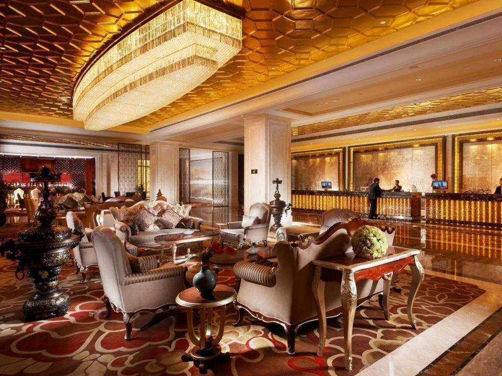Dongwu New Century Grand Hotel Huzhou Exterior foto