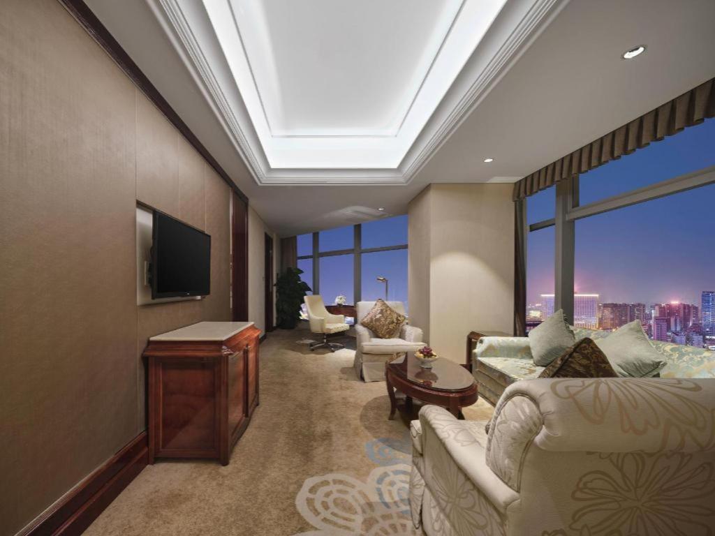 Dongwu New Century Grand Hotel Huzhou Exterior foto